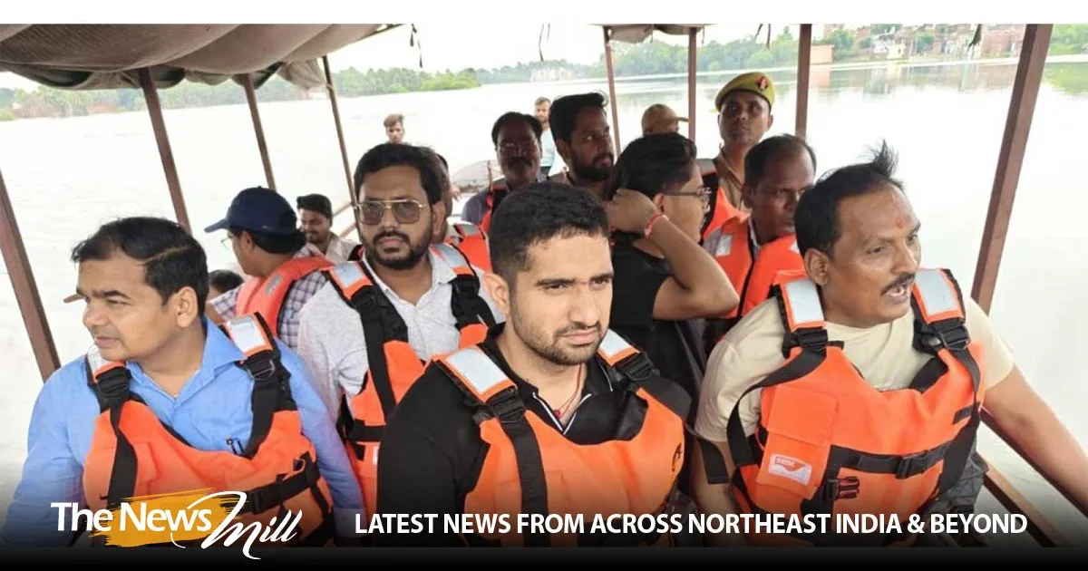 Varanasi Municipal Commissioner inspects Salarpur flood damage and orders relief measures
