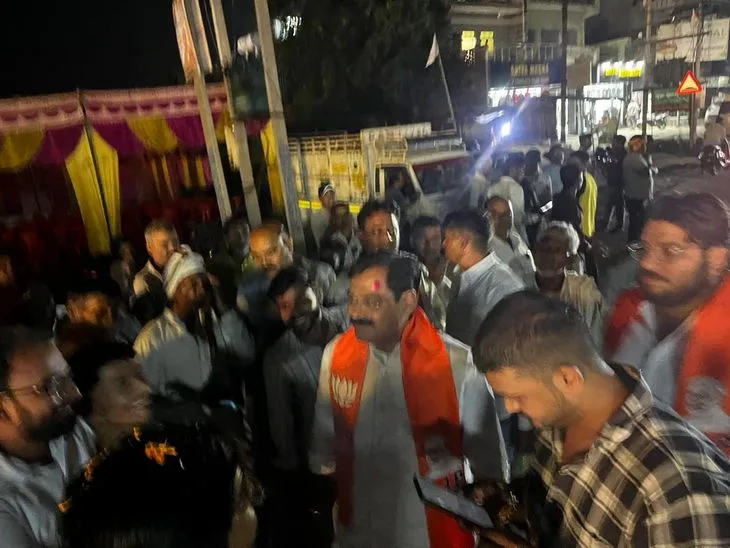 बड़नगर-वाराणसी सेवा यात्रा बाइक रैली का स्वागत: अहमदगढ़ में भाजपा कार्यकर्ताओं ने किया भव्य स्वागत, राष्ट्र...