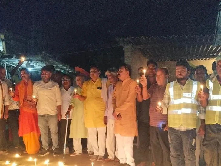 पीएम मोदी के जन्मदिन पर भव्य दीपोत्सव: मछलीशहर-वाराणसी हाईवे पर 1000 दीपों से जगमगाया गोधना तिराहा