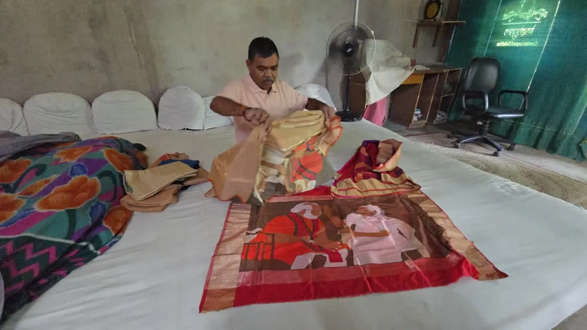 A Mother’s Blessing Woven In Silk: Kashi Artisan Creates Portrait For PM Modi As A Birthday Gift