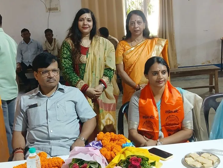 जगतपुर में काशी सांसद सांस्कृतिक महोत्सव का शुभारंभ: जिला पंचायत अध्यक्ष ने कार्यक्रम का किया उद्घाटन, प्रत...