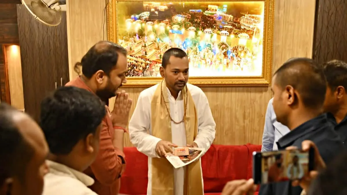 'फिर से योगी आदित्यनाथ को UP का CM बनाएं', बनारस पहुंचे बिहार के मंत्री निशांत कुमार का बड़ा बयान
