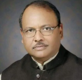 वाराणसी स्नातक एवं शिक्षक निर्वाचन क्षेत्र के भाजपा प्रत्याशियों को डा. सानंद सिंह ने दी बधाई