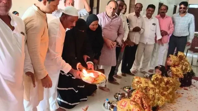 वाराणसी में शक्तिस्वरूपा कन्याओं का पूजन, मुस्लिम समुदाय ने भी दिया भाईचारे का संदेश