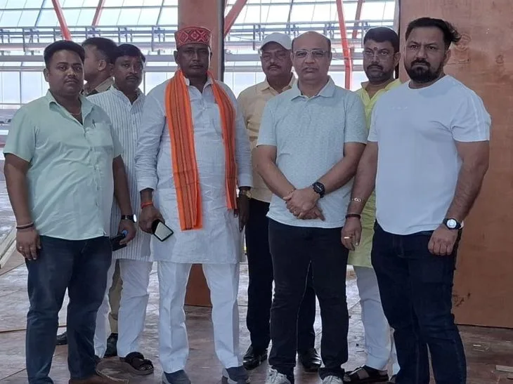 वाराणसी 25 को आएंगे पीएम मोदी: मिल का भाजपा जिलाध्यक्ष ने किया निरीक्षण, एसपीजी ने संभाला मोर्चा