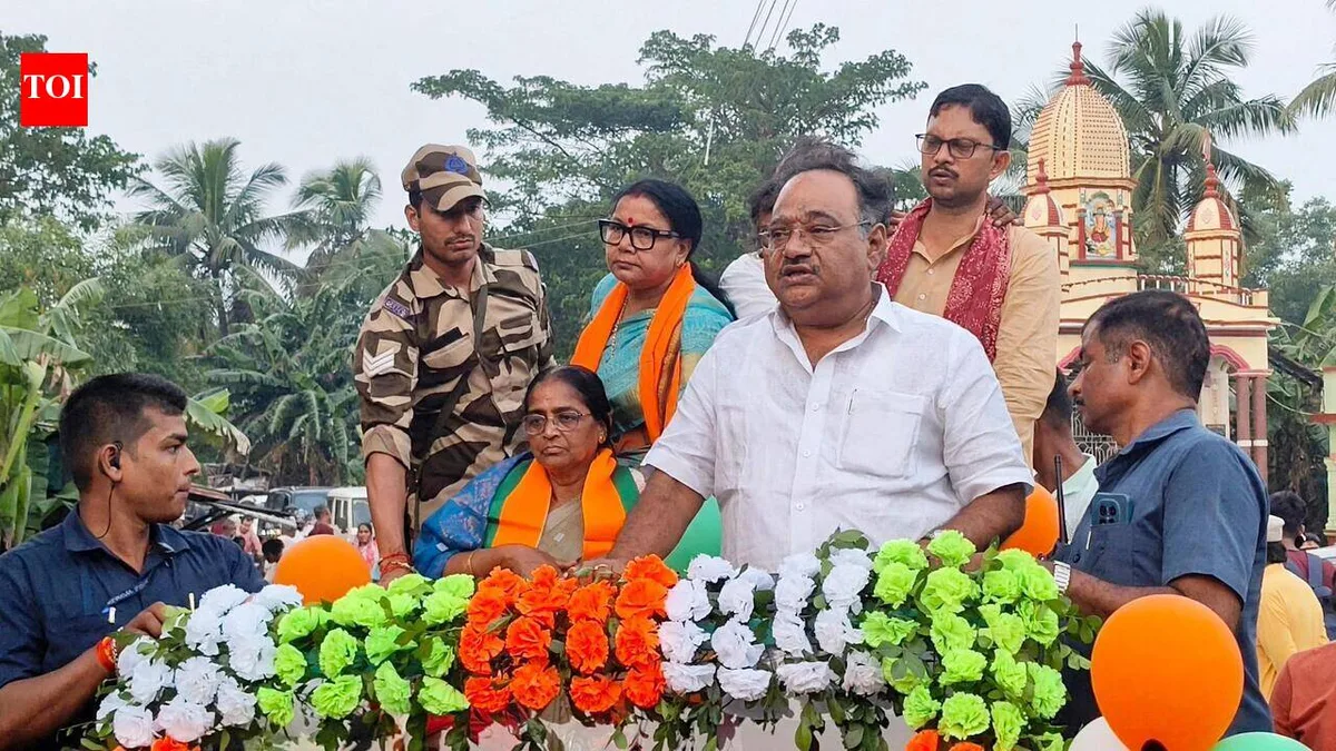 Samik writes to PM, seeks setting up of Paschimbanga Bhavan in Varanasi